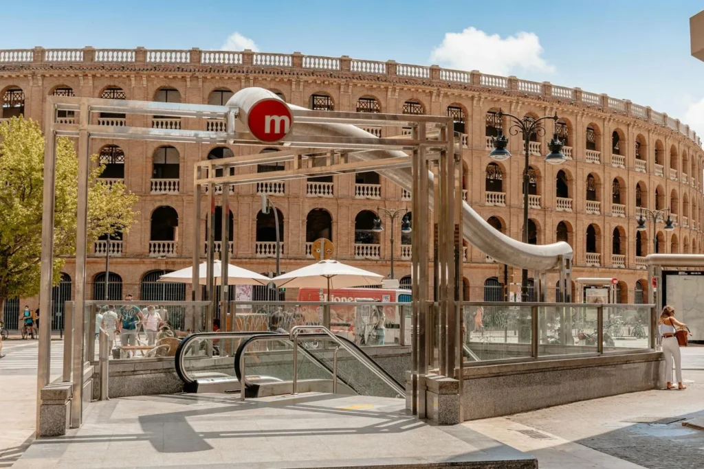 Dall’aeroporto di Valencia al centro città: Tutti i modi possibili