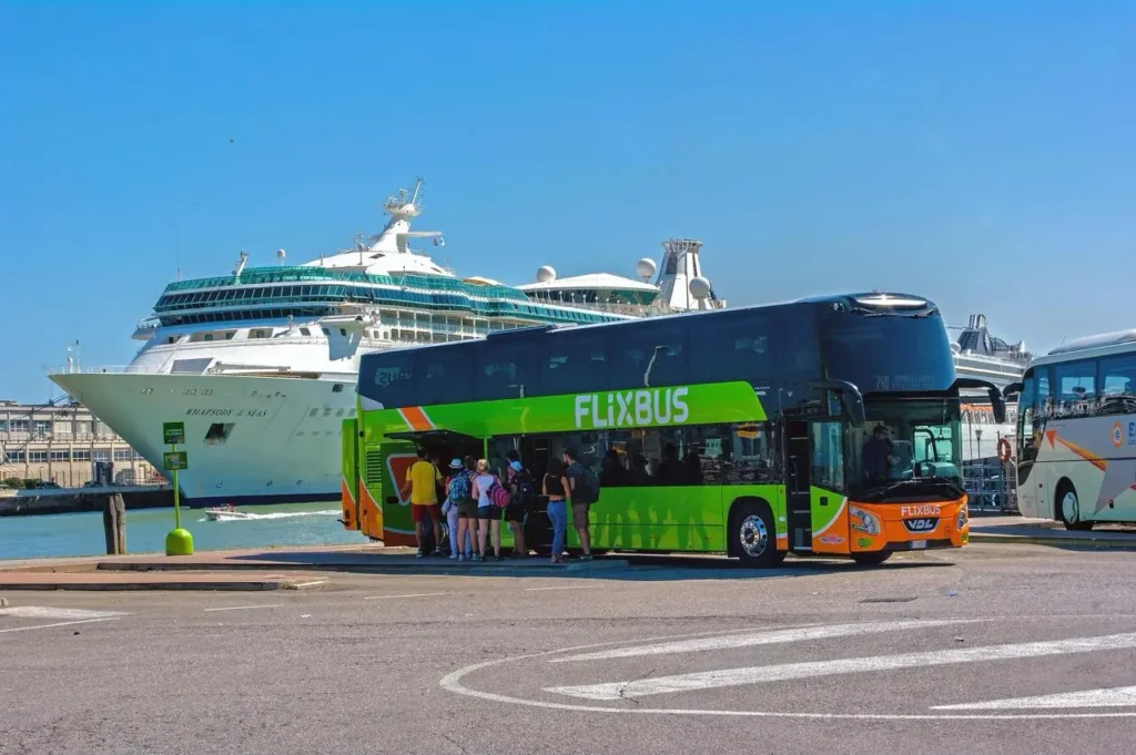Viaggiare in autobus in Europa: la guida definitiva per risparmiare!