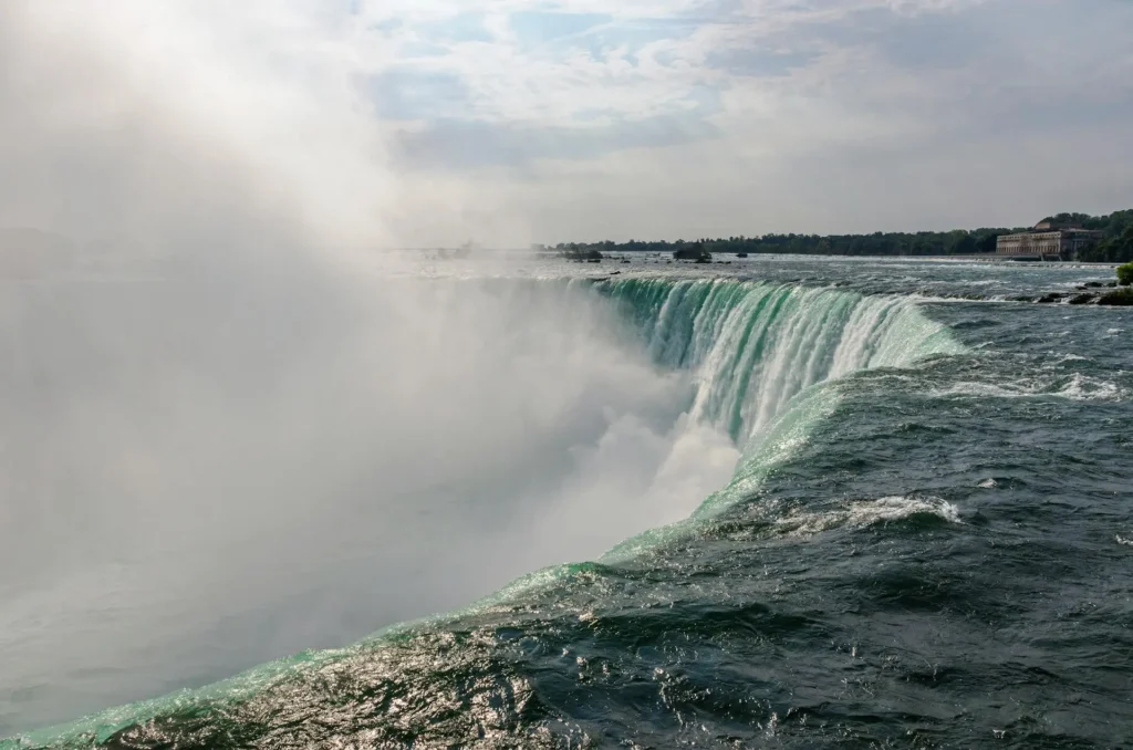 Da Toronto alle Cascate del Niagara: tutte le opzioni di trasporto